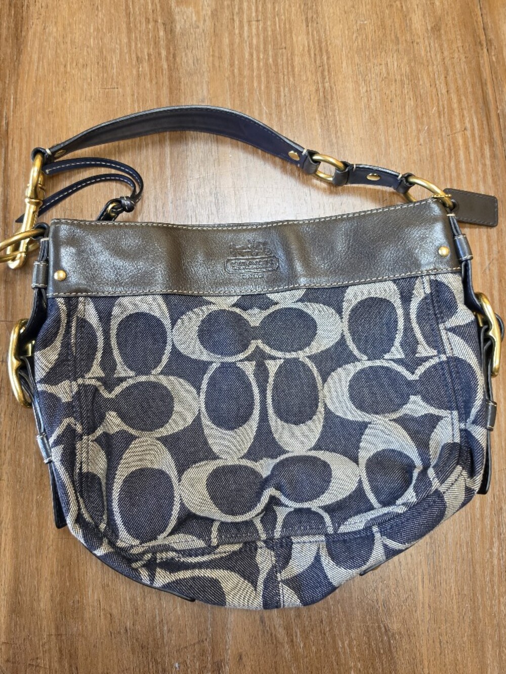 V2k denim COACH BLUE DENIM ZOE SIGNATURE MONOGRAM Chunky HOBO BAG